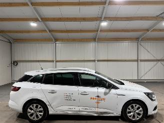 damaged passenger cars Renault Mégane 1.3 TCE 85kW Airco Limited 2020/2