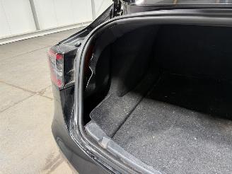 Tesla Model 3 75kWh Long Range 258kWh AWD picture 25