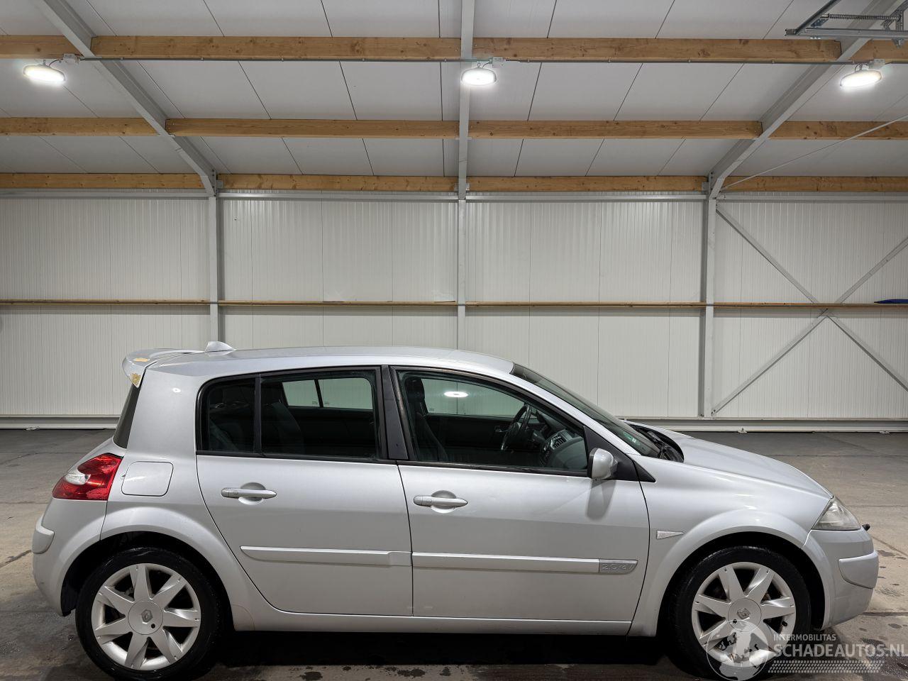 Renault Mégane 2.0 16V 99kW Airco Tech Line