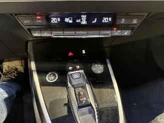 Audi Q4 77 kWh Etron 195kW 45 Quattro Advanced Edition picture 20