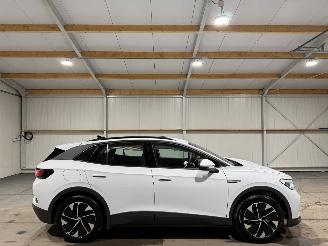 Damaged car Volkswagen ID.4 52kWh 125kW Pure 2021/11