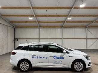 uszkodzony samochody osobowe Renault Mégane 1.0TCE 84kW Clima Navi 2021/10