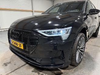 Audi E-tron 55 95kWh 300kW Quattro Advanced Luchtvering Pano picture 21