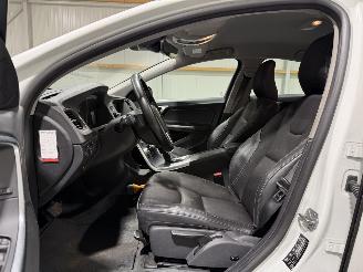 Volvo S-60 2.0D2 88kW Automaat Nordic+ picture 13