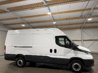 Iveco Daily 2.3D 101kW Automaat Clima Camera H3 picture 2