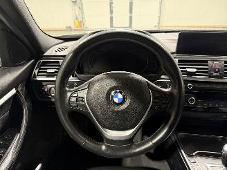 BMW 3-serie 318i 100kW Automaat Luxury Edition picture 16