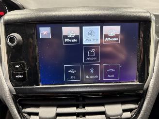 Peugeot 2008 1.2PureTech 60kW Automaat Blue Lion picture 17