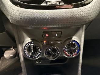 Peugeot 2008 1.2PureTech 60kW Automaat Blue Lion picture 19
