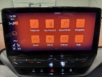 Volkswagen ID.4 77kWh 150kW First MAX picture 32