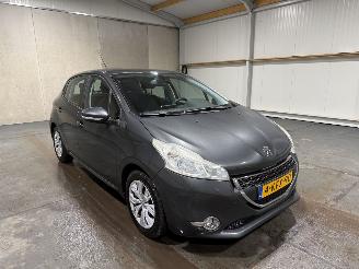 Peugeot 208 1.2VTi 60kW Clima Envy picture 3