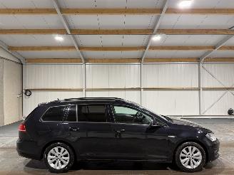 skadebil auto Volkswagen Golf 1.0TSI 85kW Automaat Connected Series 2016/4