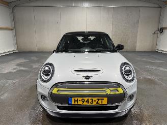 Mini Electric 33kWh 135kW Charged picture 5