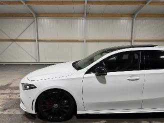 Mercedes A-klasse 250 165kW Automaat Pano Premium Plus picture 13