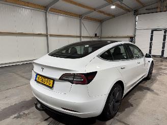 Tesla Model 3 60kWh Standard 175kW RWD Plus picture 5