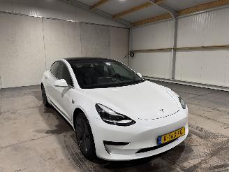 Tesla Model 3 60kWh Standard 175kW RWD Plus picture 2