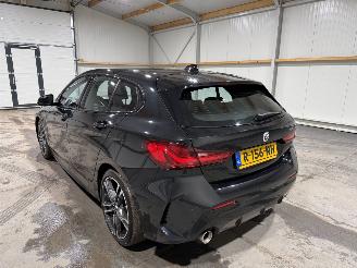 BMW 1-serie 118i 100kW Automaat Business Edition Plus picture 12