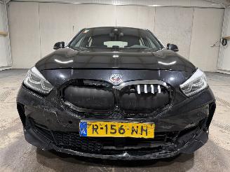 BMW 1-serie 118i 100kW Automaat Business Edition Plus picture 23