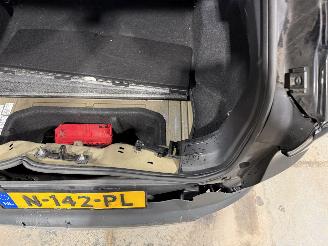 Volkswagen ID.4 77kWh 150kW Business picture 27