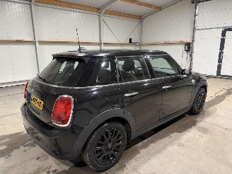 Mini Cooper 1.5 100kW Clima Stoelverwarming Chili picture 5