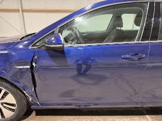 Volkswagen Golf 36kWh 100kW Automaat E-Edition picture 15