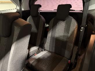 Peugeot 5008 1.2PureTech 96kW Automaat Blue Lease Executive 7 Persoons picture 22