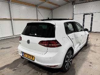 Volkswagen Golf 1.4TSI GTE 110kW Automaat Pano Connected Series picture 6