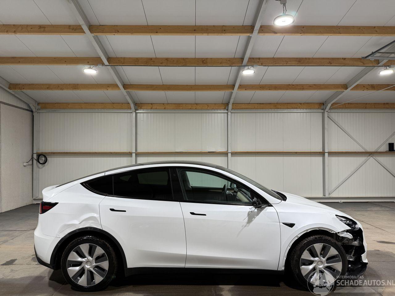 Tesla Model Y 58kWh 175kW RWD