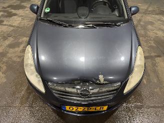 Opel Corsa 1.4-16V 66kW Cosmo picture 21