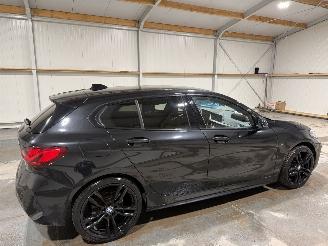 BMW 1-serie 118i 103kW Automaat Executive Edition picture 5