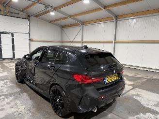 BMW 1-serie 118i 103kW Automaat Executive Edition picture 12