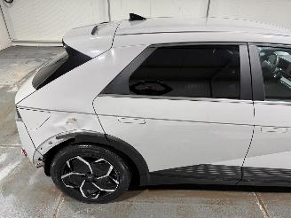 Hyundai ioniq 5 58kWh 125kW Style Camera picture 18