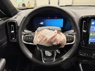 Volvo XC40 82kWh 185kW  Single Motor Extended Range Plus picture 41