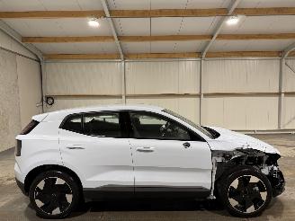 Vaurioauto  passenger cars Volvo EX30 69kWh 200kW Single Motor Extended Range Plus 2025/10