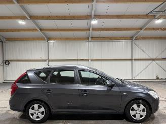 Coche accidentado Kia Cee d 1.4 80kW X-Tra ISG Airco 2009/7