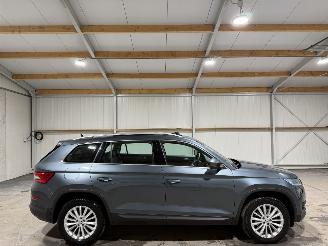 Vaurioauto  passenger cars Skoda Kodiaq 1.5TSI 110kW Automaat Business Edition 7Persoons Pano 2020/11