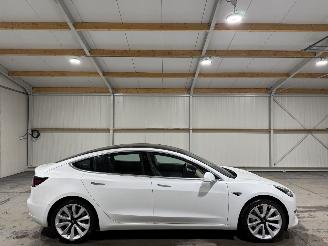 krockskadad bil auto Tesla Model 3 60kWh 175kW RWD Plus 2019/12