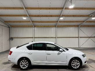 Schadeauto Skoda Octavia 1.0TSI 85kW GreenTech Business Edition 2020/5