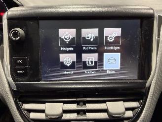 Peugeot 2008 1.2PureTech 60kW Automaat Pano Active picture 20