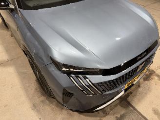 Peugeot e-3008 73kWh 157kWh GT Avantage 210 picture 19