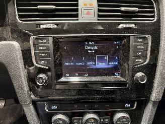 Volkswagen Golf 1.6TDI 77kW Highline Navi picture 15