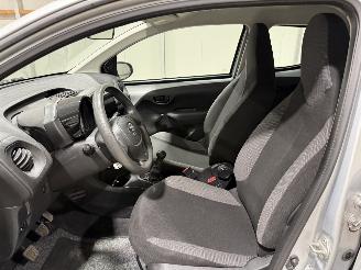 Toyota Aygo 1.0VVT-i 53kW X picture 30