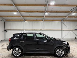 Schadeauto Kia e-Niro 64kWh 150kW Automaat Dynamicline 2022/3