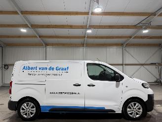 Schade bestelwagen Peugeot Expert 2.0BlueHDI 90kW Automaat Premium 2021/3