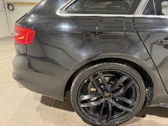 Audi A4 Avant 3.0TDI 150kW Automaat S Edition picture 16