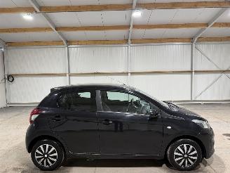 krockskadad bil auto Peugeot 108 1.0e-VTi 50kW Airco Active 2016/11
