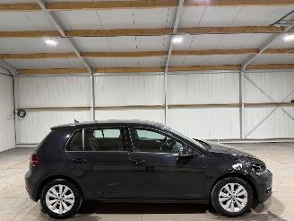 Vaurioauto  passenger cars Volkswagen Golf 1.0TSI 85kW Clima Comfortline Business 2019/10