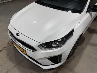 Kia Ceed 1.5T-GDI 118kW GT-Line Business Edition picture 19
