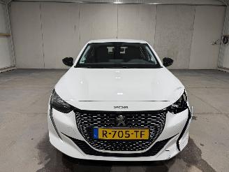 Peugeot e-208 50kWH 100kW Active picture 4