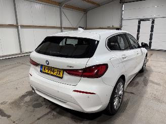 BMW 1-serie 118i 100kW Automaat High Executive picture 6