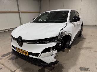 Renault Mégane E-Tech 60kWh 160kW Comfort Range Techno picture 10